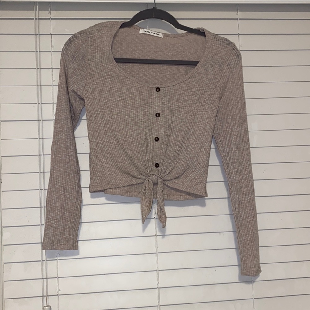 Light crop top sweater!